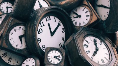 8GHT: What Time Is It?